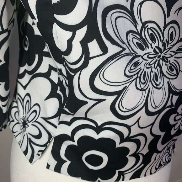 Spense Black & White Floral Print Jacket - Picture 5 of 6